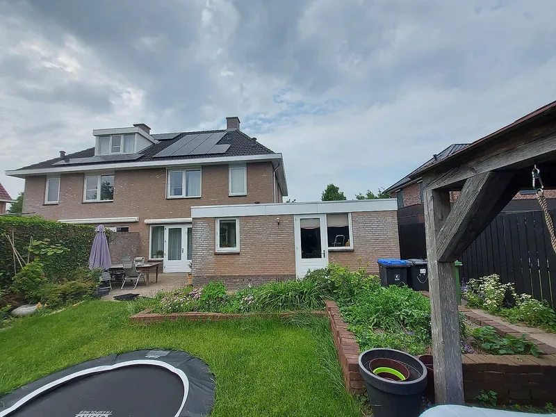 Tuinzijde met wit geschilderd buitenwerk — schilderwerk in Reitdiep door BontBouw